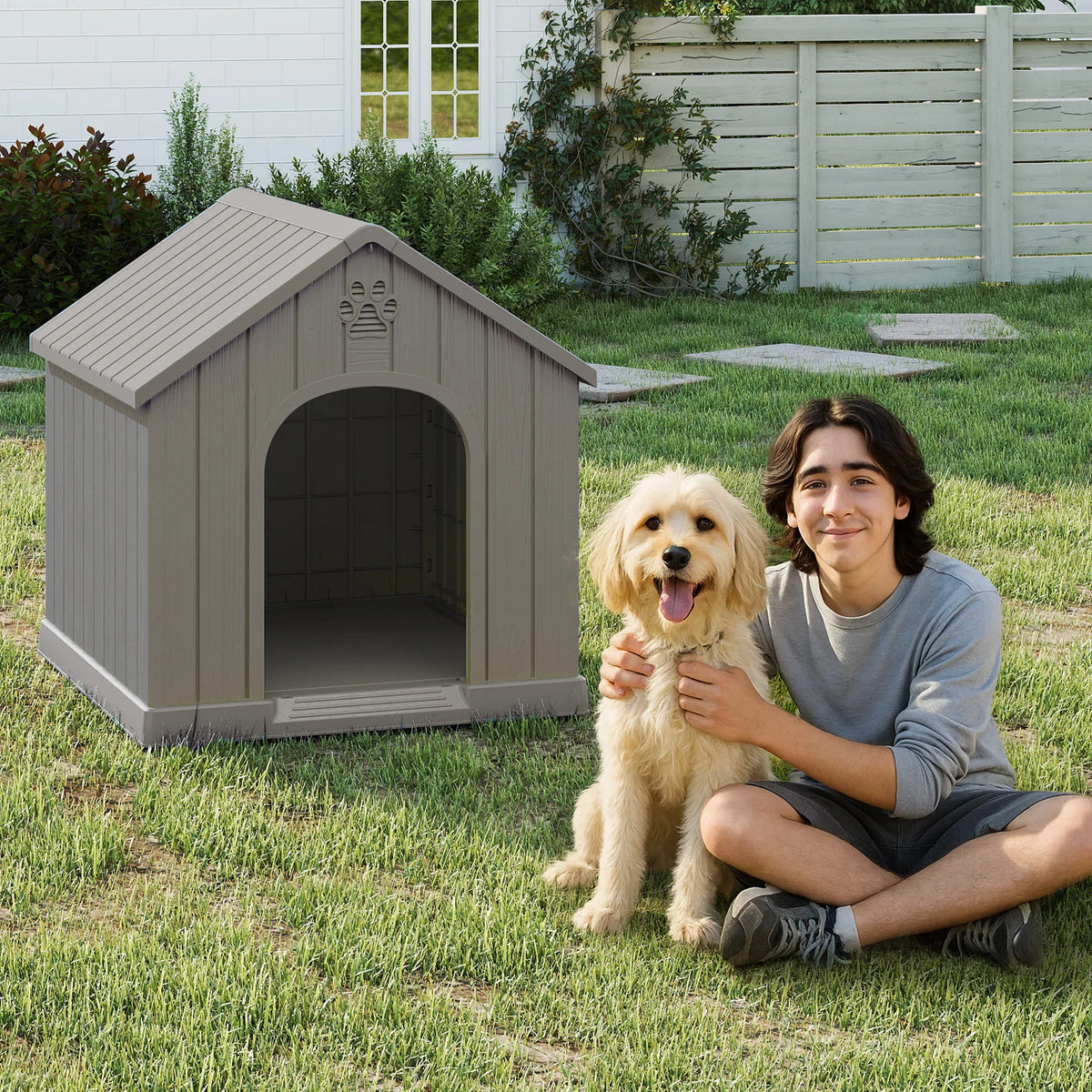 Outdoor Waterproof Plastic Dog House With Ventilated Design