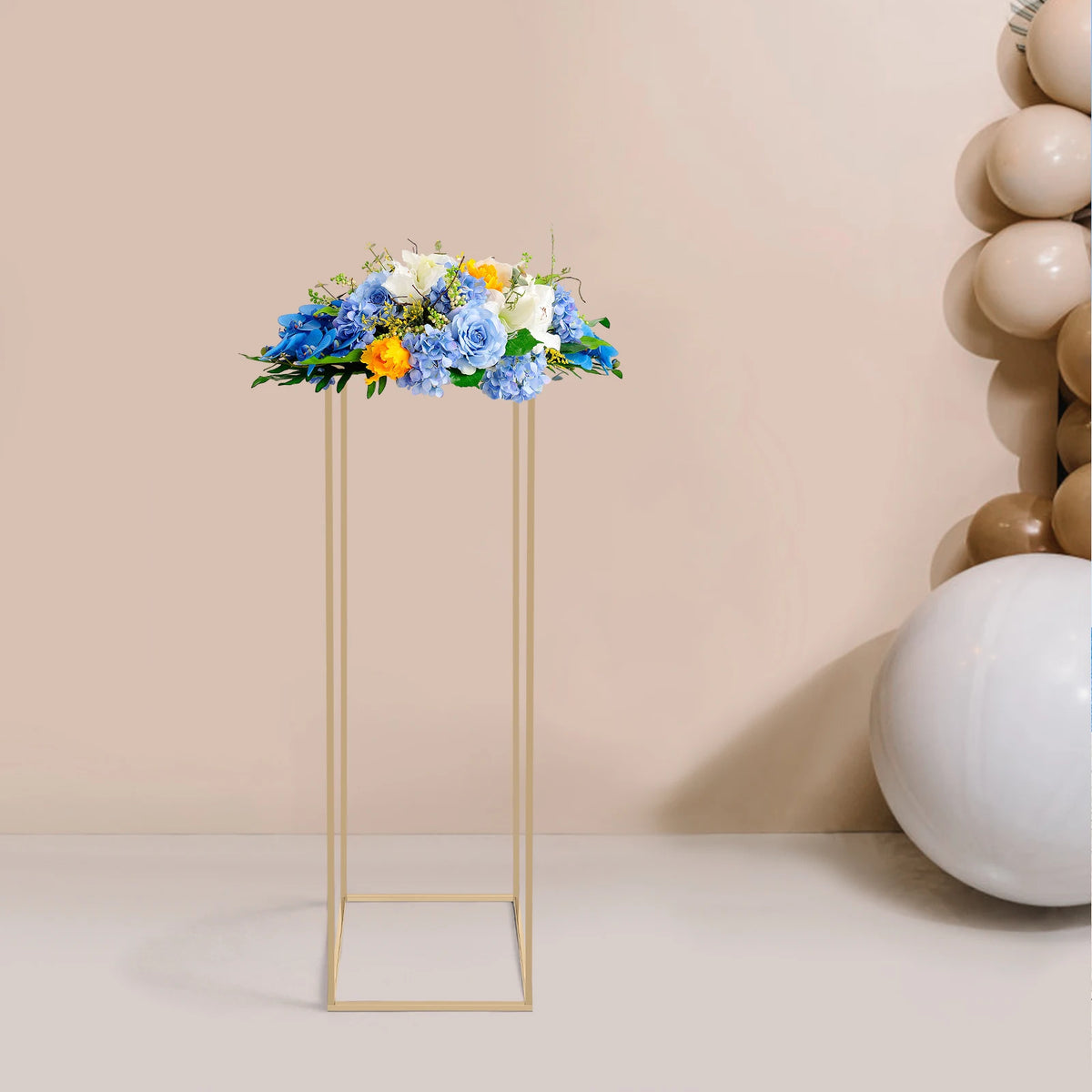 Modern Metal Floral Centerpiece Stand for Weddings and Banquets