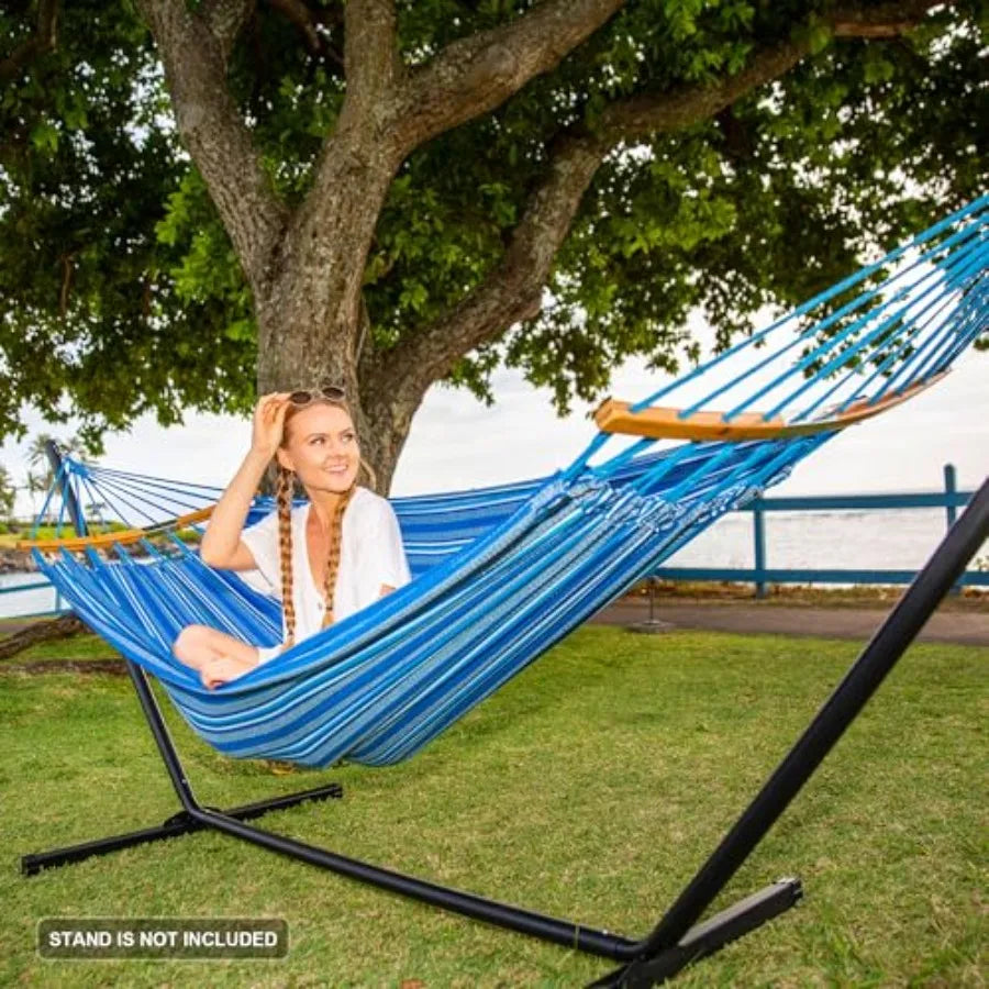 Double Hammock With Curved Spreader Bar For Outdoor Use